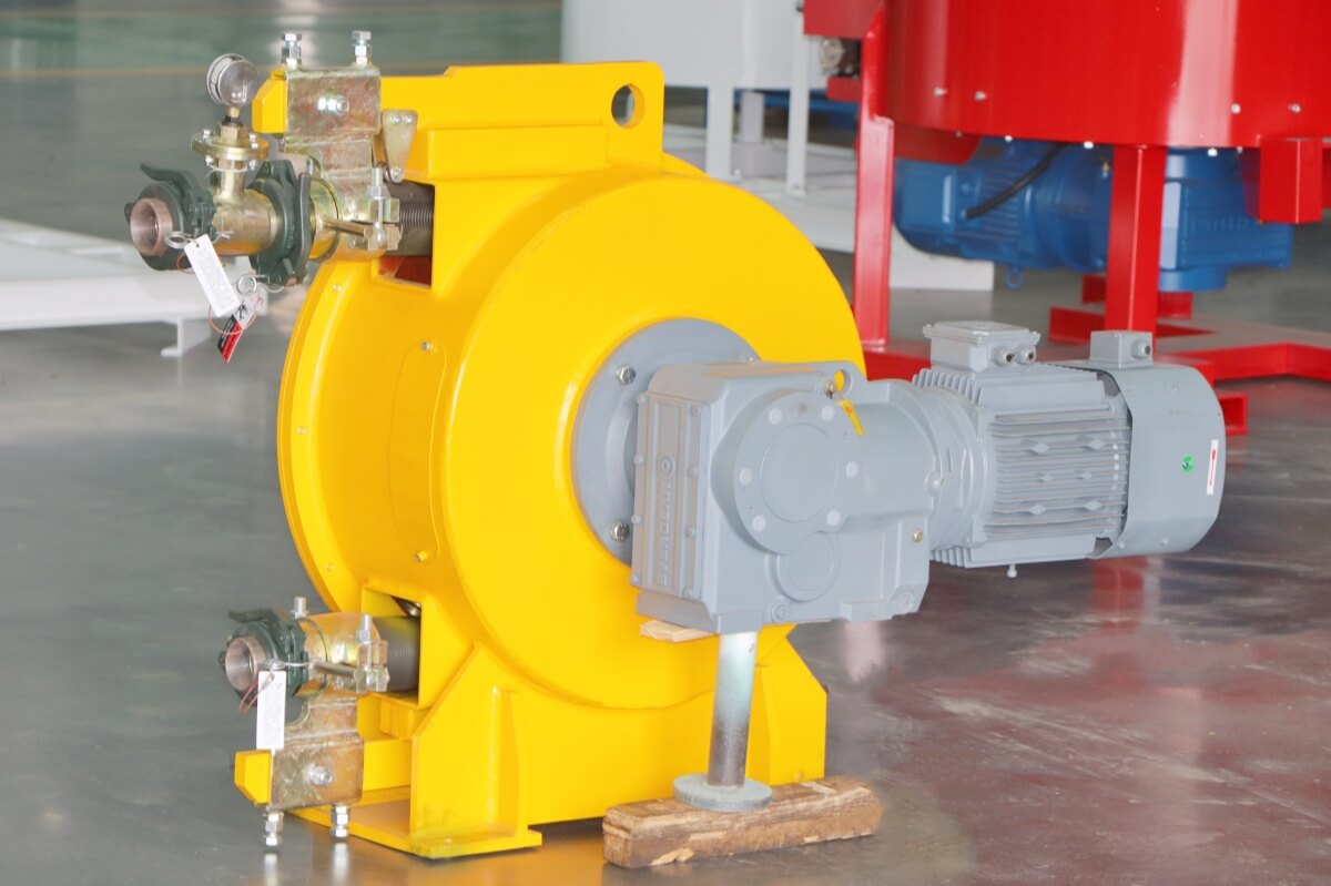 Bentonite hose pump